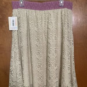 LuLaRoe Lola